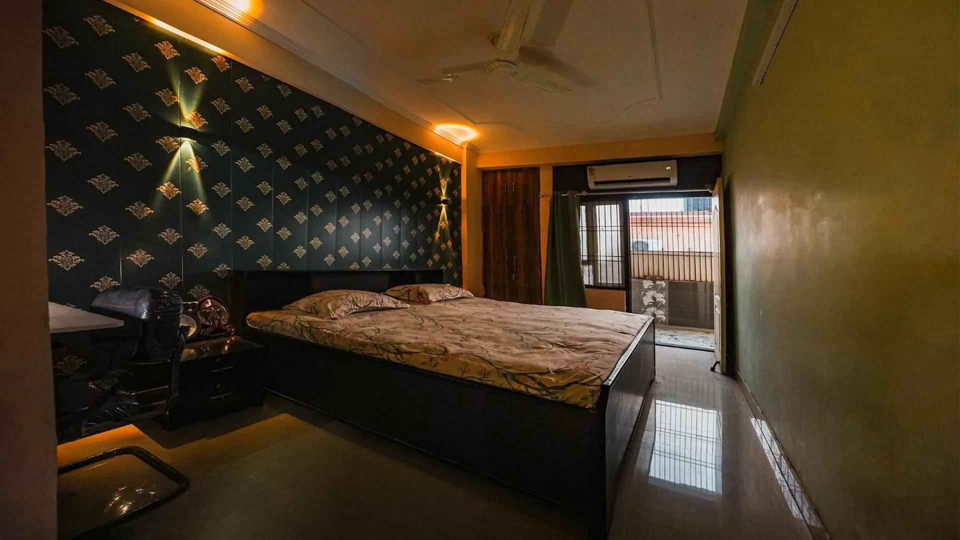 Kirti Kutir Daire Varanasi 0*,  Hindistan